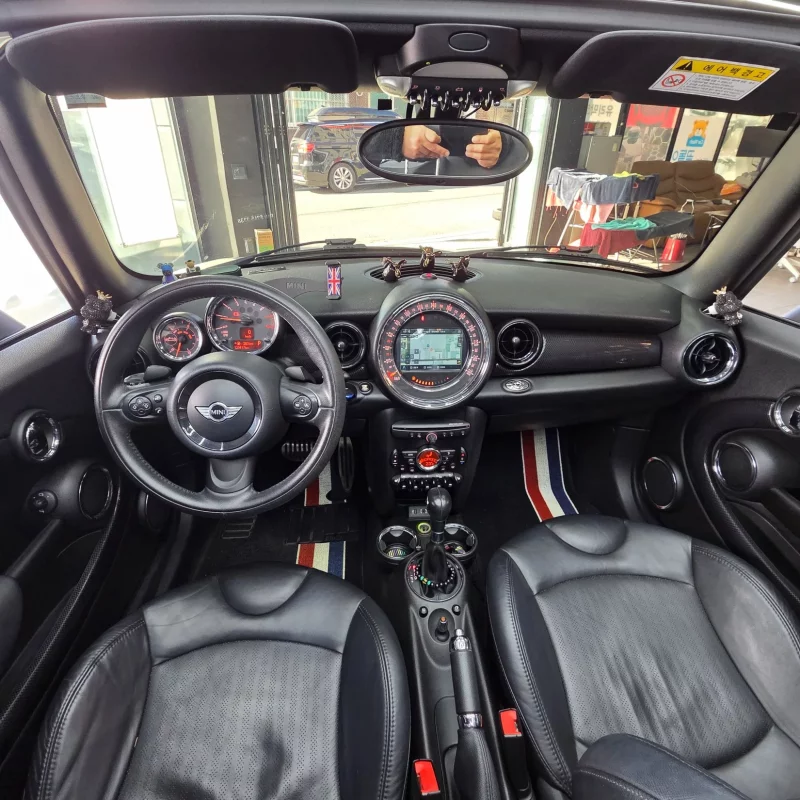 MINI Cooper Convertible