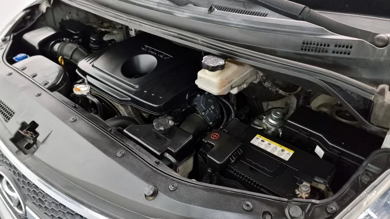 Hyundai Grand Starex