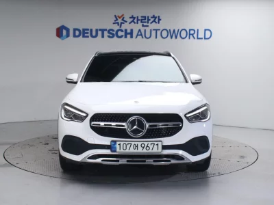 Mercedes-Benz GLA-Class