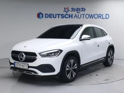 Mercedes-Benz GLA-Class