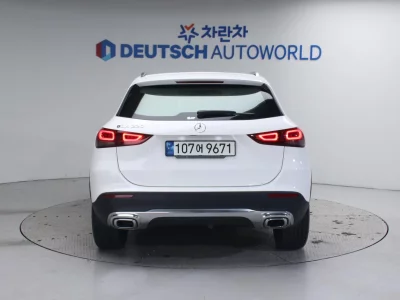 Mercedes-Benz GLA-Class