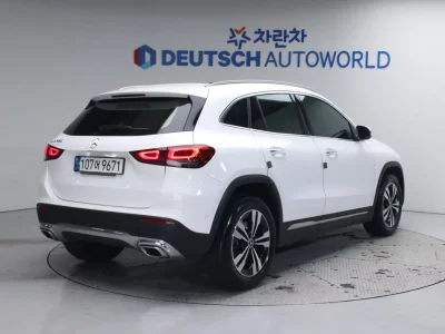 Mercedes-Benz GLA-Class