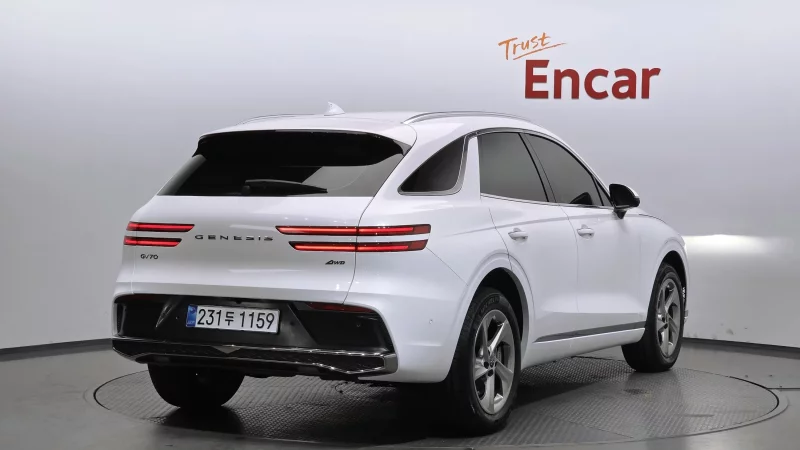 Genesis GV70