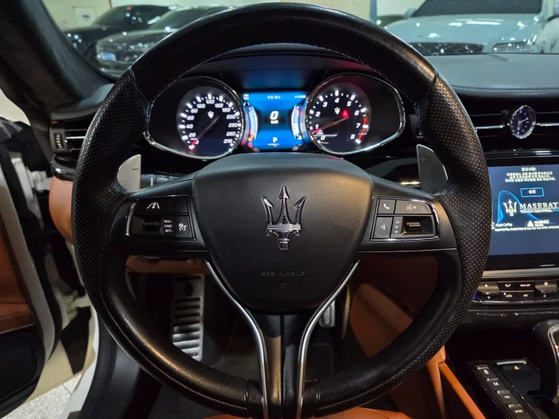 Maserati QUATTROPORTE