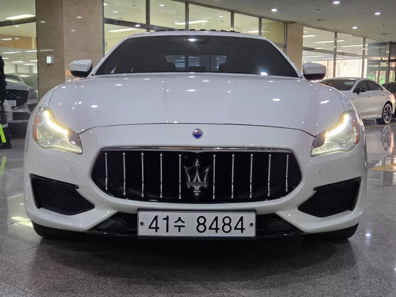 Maserati QUATTROPORTE