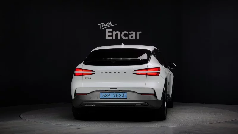 Genesis GV60