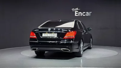 Hyundai Equus