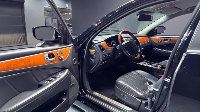 Hyundai Equus