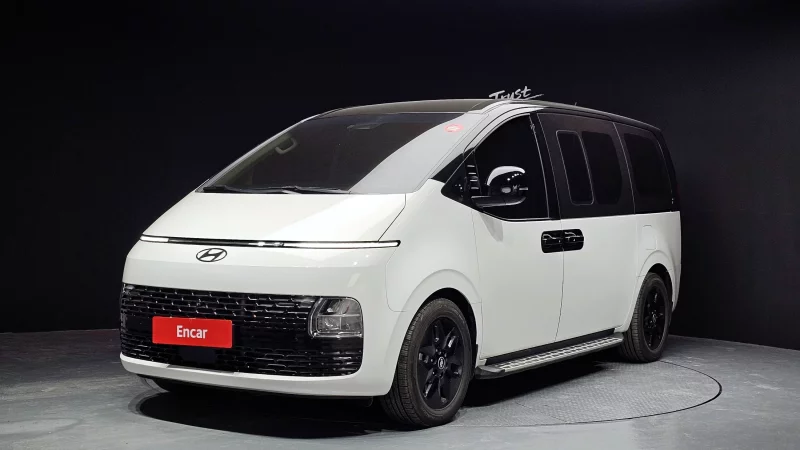 Hyundai Staria