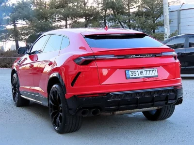 Lamborghini URUS