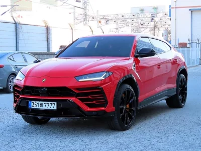 Lamborghini URUS