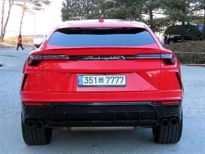 Lamborghini URUS