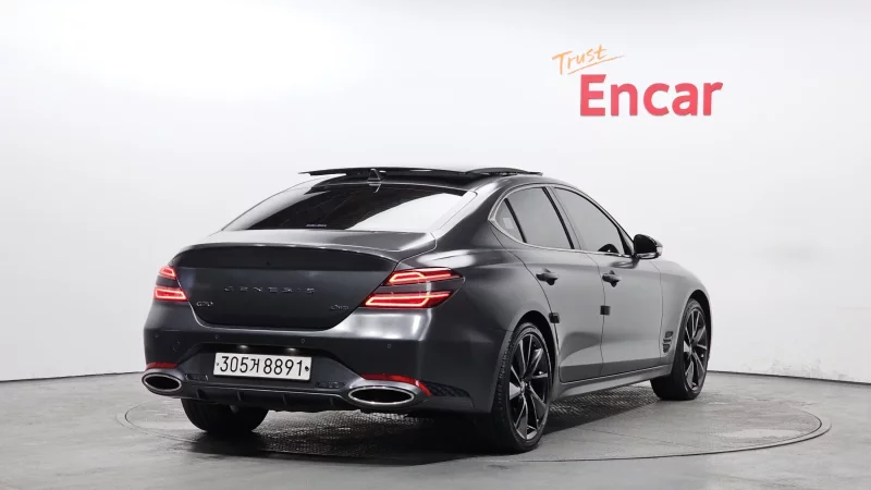 Genesis G70