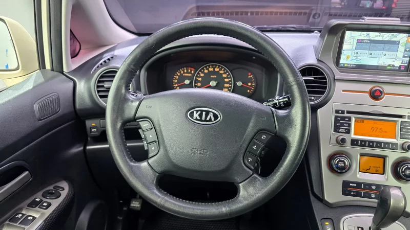 Kia Carens