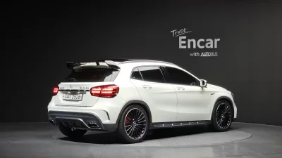 Mercedes-Benz GLA-Class
