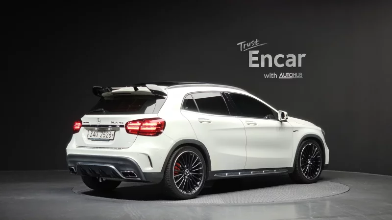 Mercedes-Benz GLA-Class