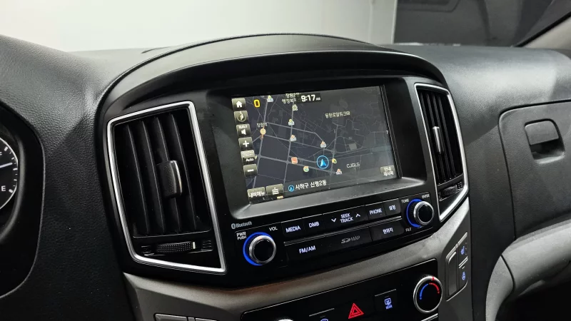 Hyundai Grand Starex