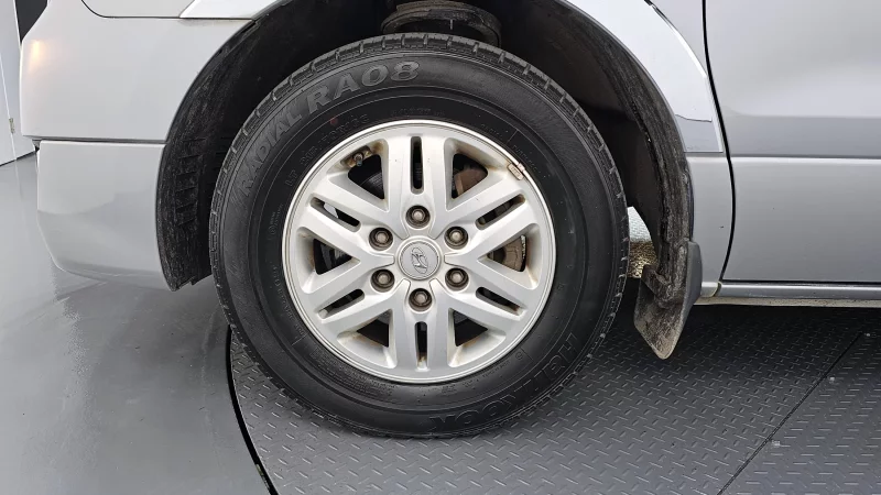 Hyundai Grand Starex