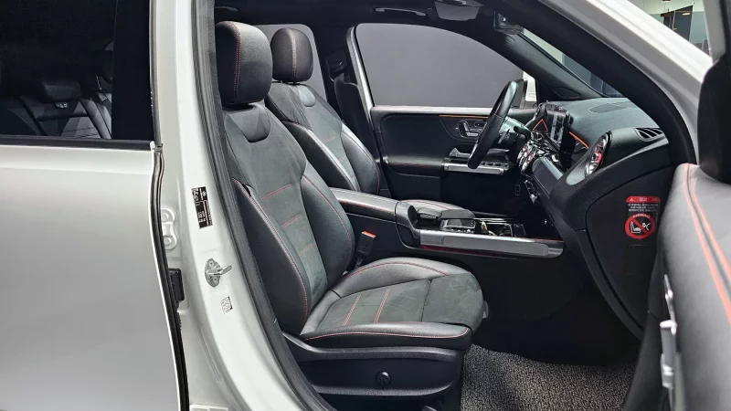Mercedes-Benz GLB-Class