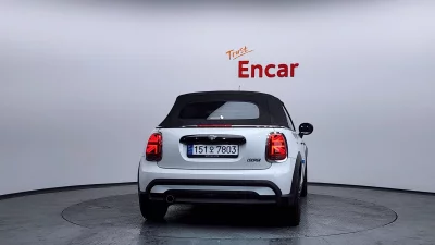 MINI Cooper Convertible