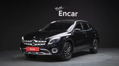 Mercedes-Benz GLA-Class