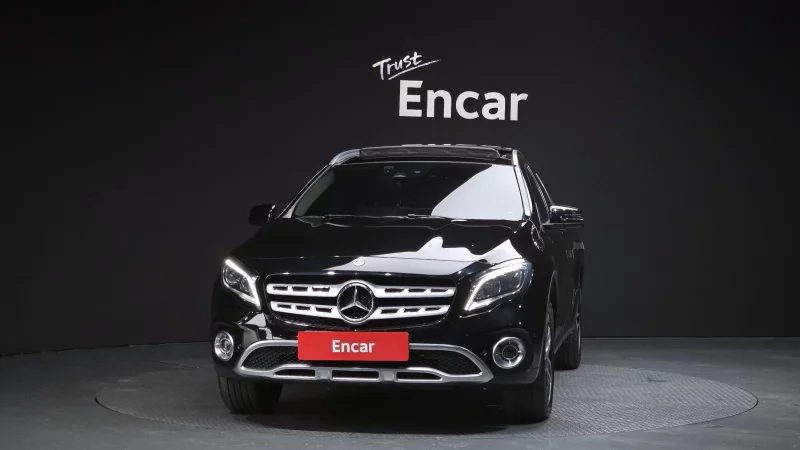 Mercedes-Benz GLA-Class