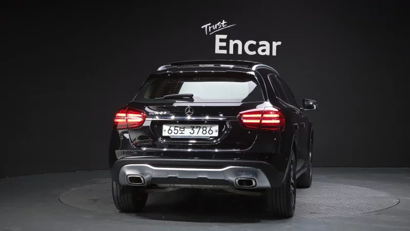 Mercedes-Benz GLA-Class