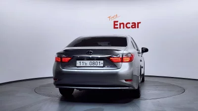 Lexus ES300h