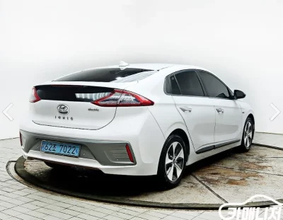 Hyundai Ioniq