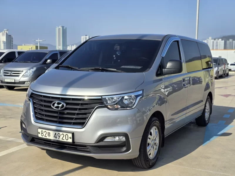 Hyundai Starex