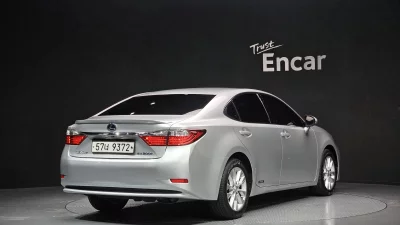 Lexus ES300h