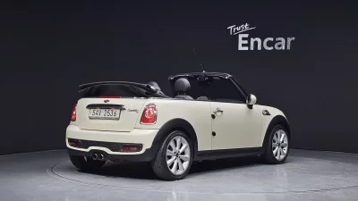 MINI Cooper Convertible