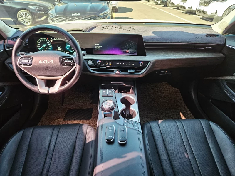 Kia K8