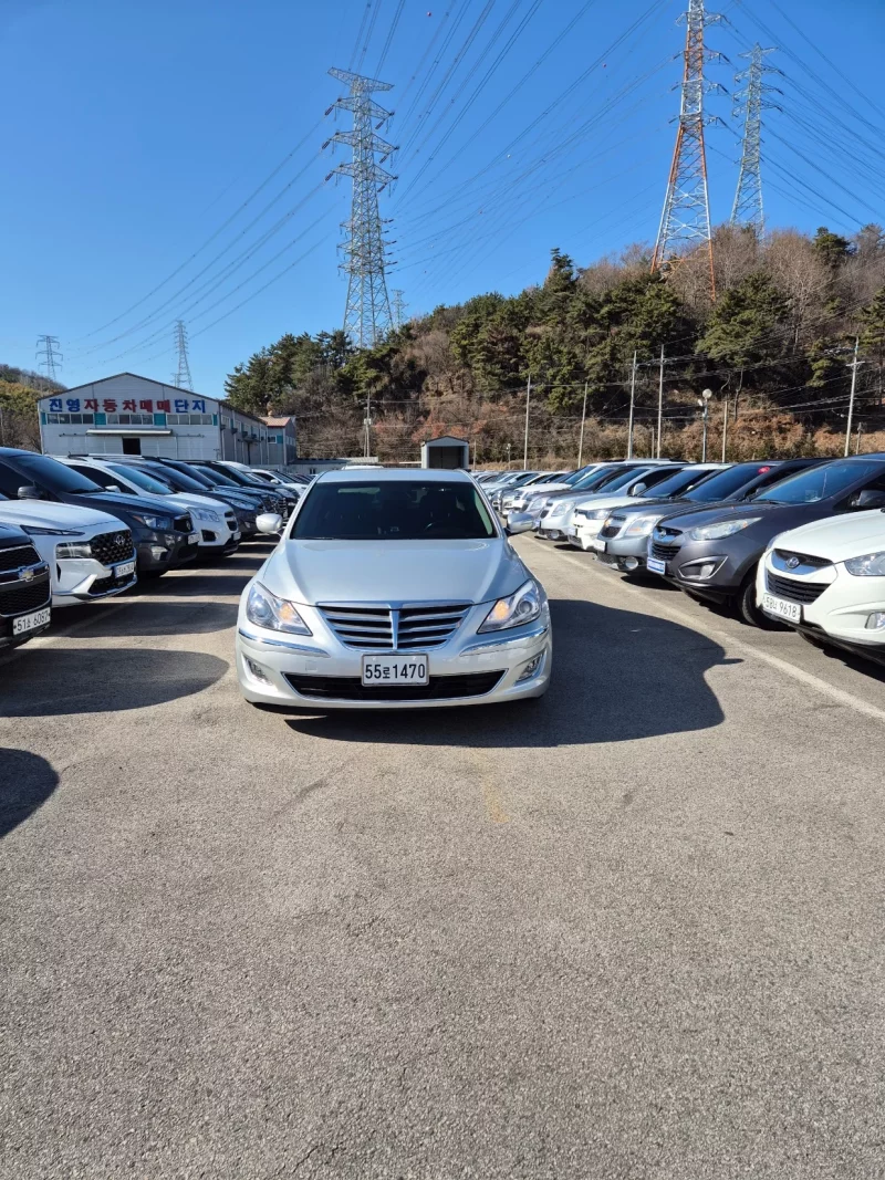 Hyundai Genesis