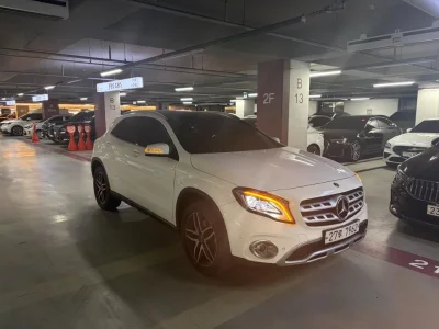 Mercedes-Benz GLA-Class