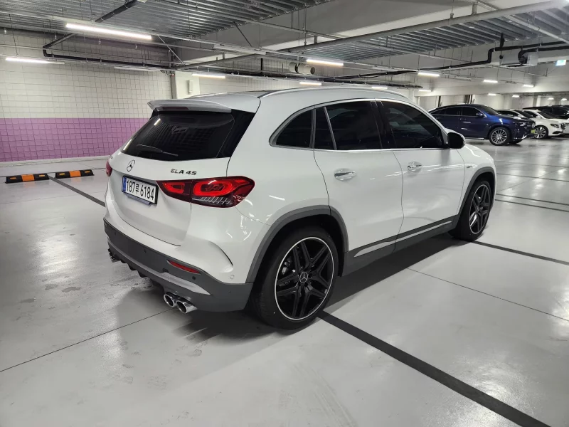 Mercedes-Benz GLA-Class