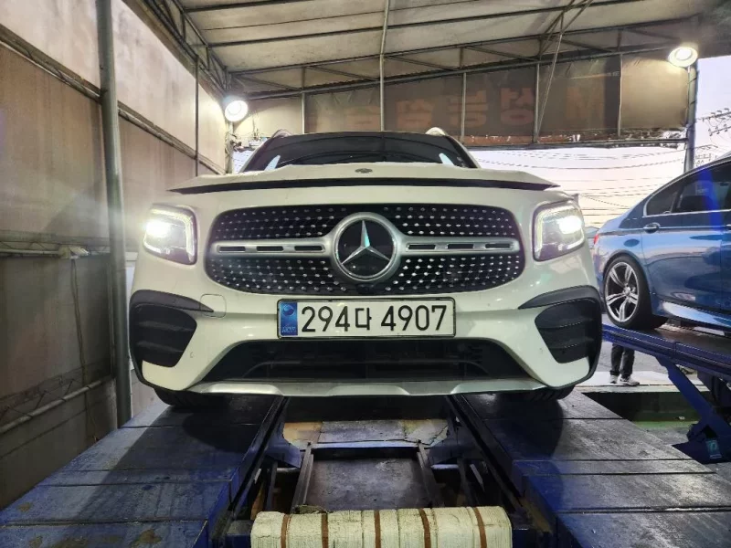 Mercedes-Benz GLB-Class