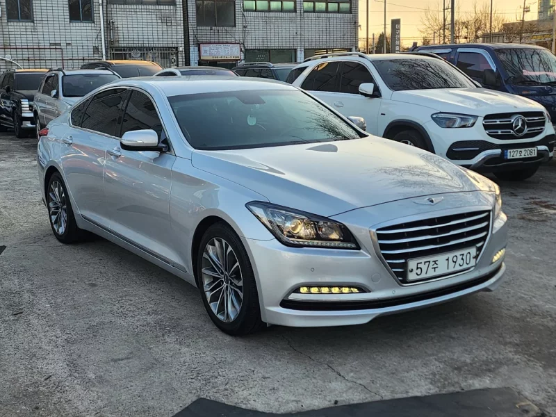 Hyundai Genesis