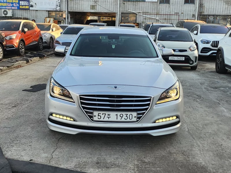 Hyundai Genesis