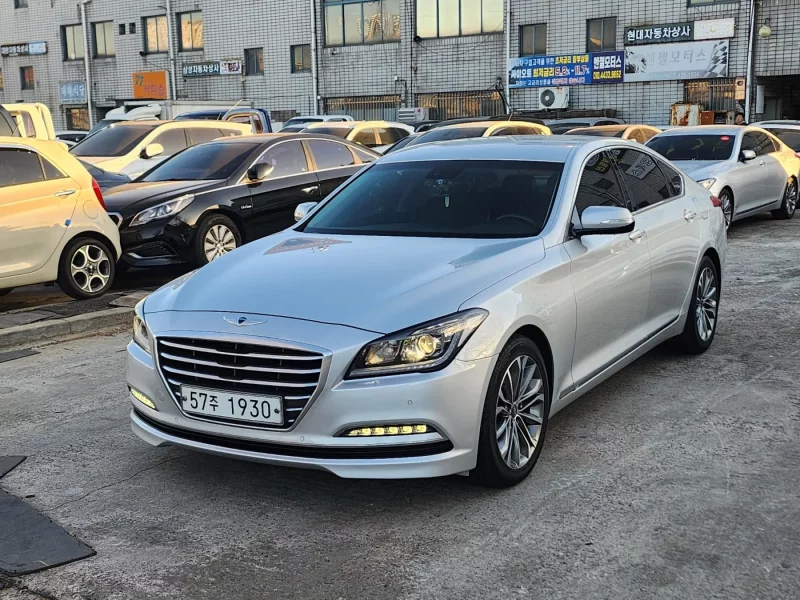 Hyundai Genesis