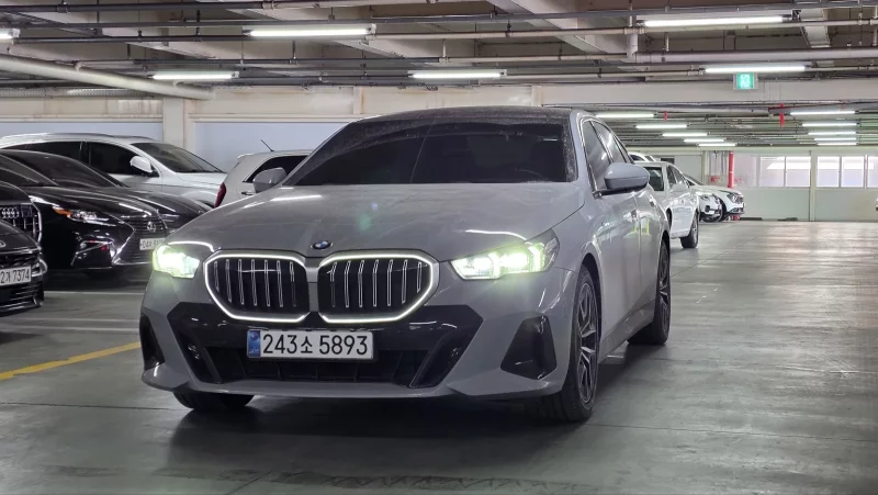 BMW 5-Series
