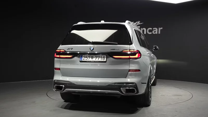 BMW X7