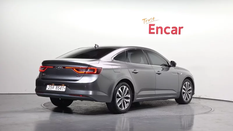 Renault Samsung SM6