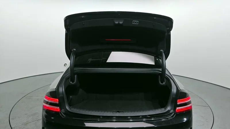 Genesis Electrified G80