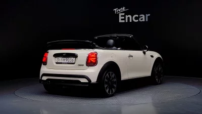 MINI Cooper Convertible