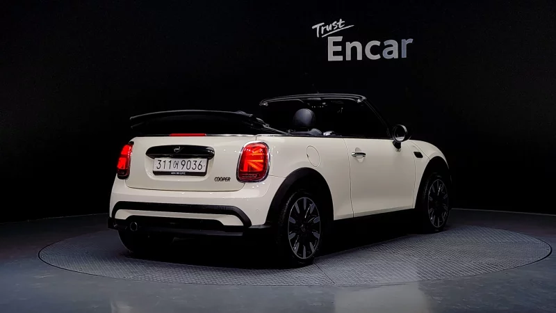 MINI Cooper Convertible