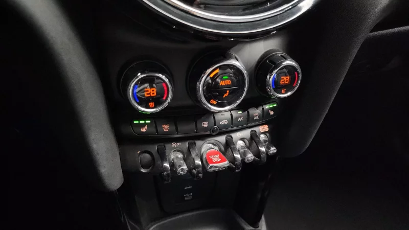 MINI Cooper Convertible