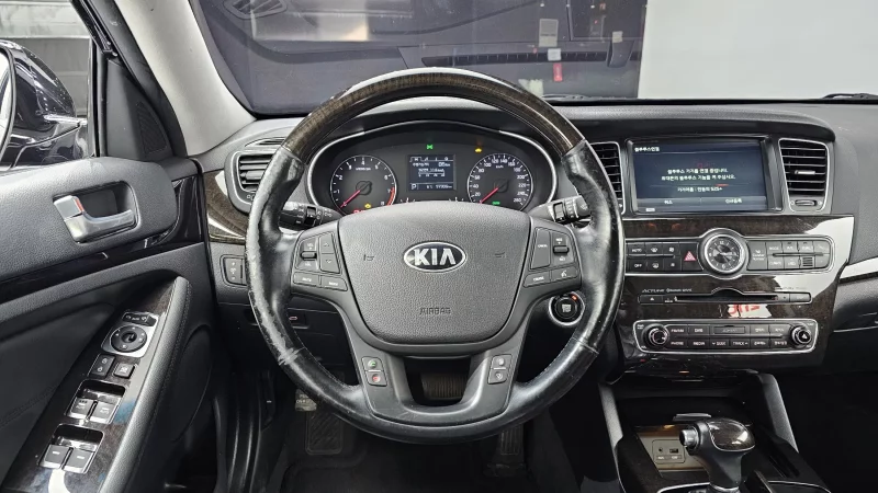 Kia K7