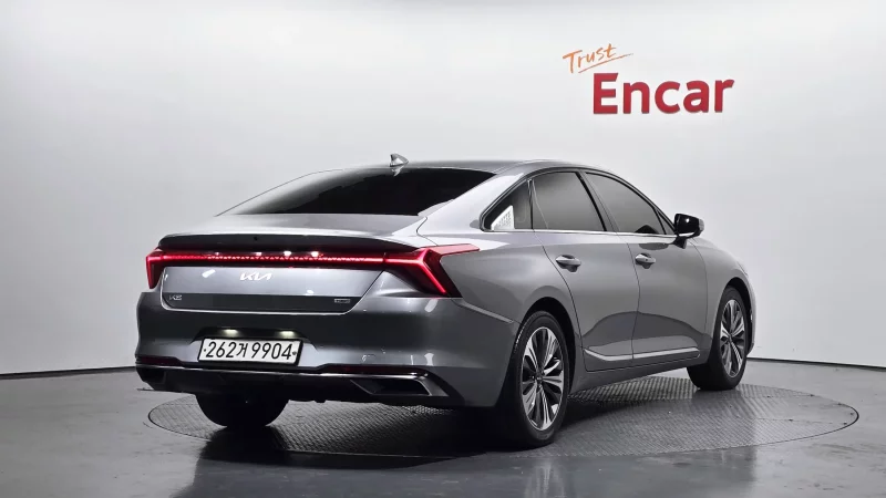 Kia K8