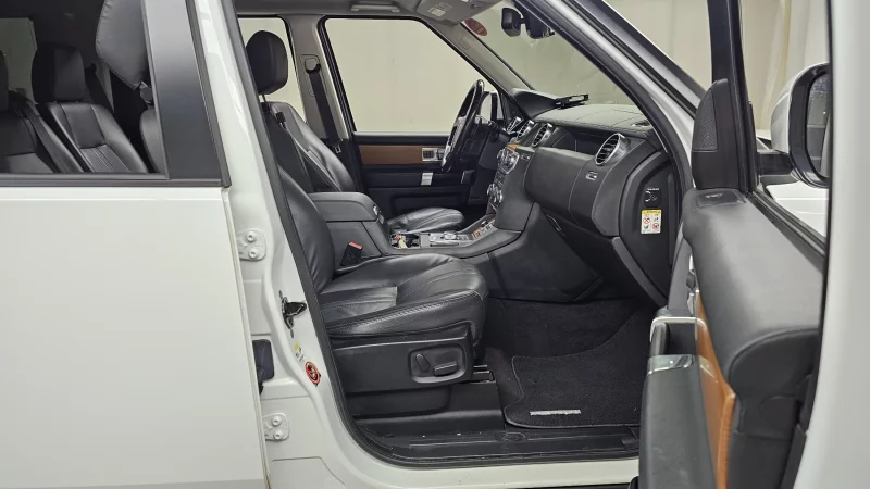 Land Rover DISCOVERY